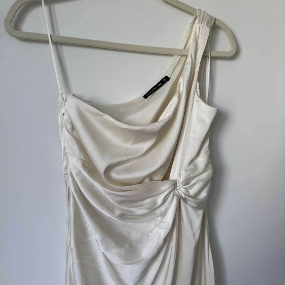 Abercrombie & Fitch One-Shoulder Satin Knotted Midi Dress - Size SP - Picture 6 of 16